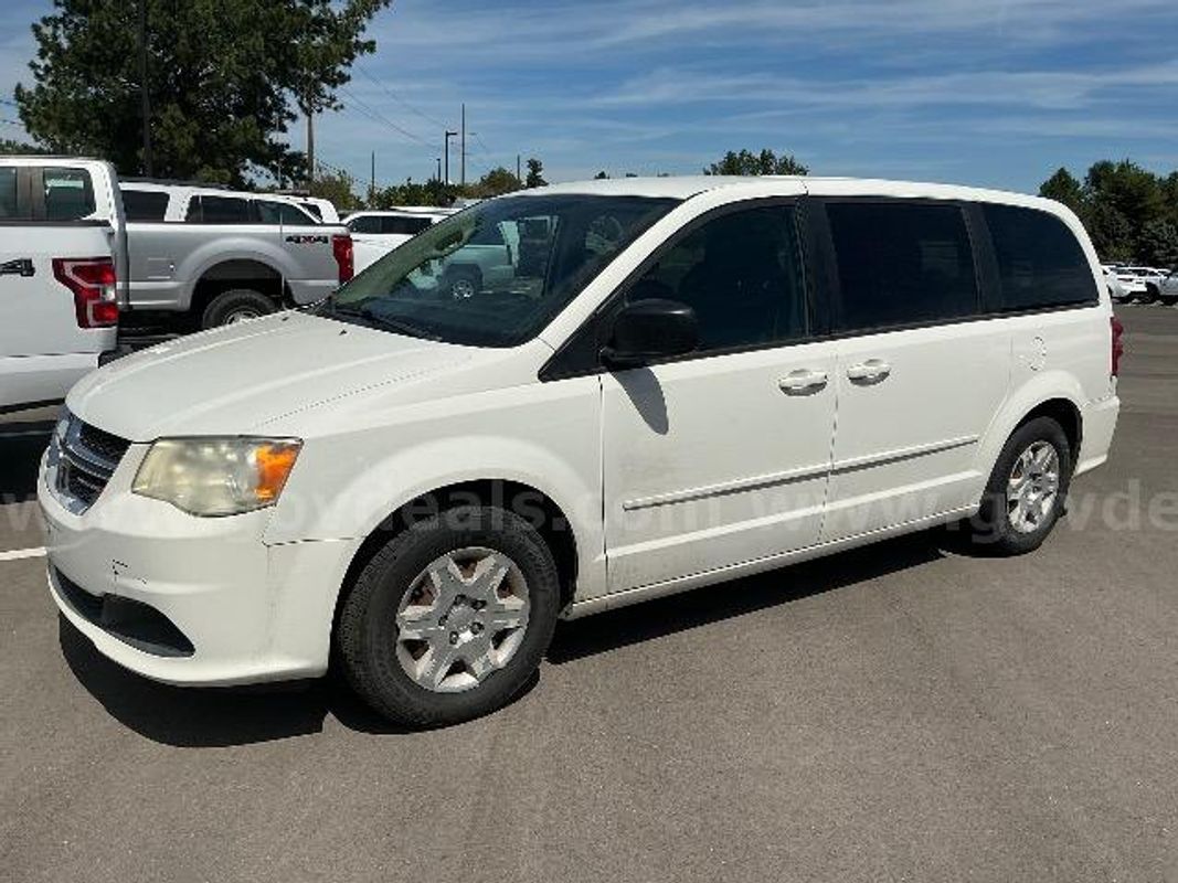 2012 DODGE GRAND CARAVAN SE SEVEN SEATER FWD MINI VAN -- UNLEADED/E85