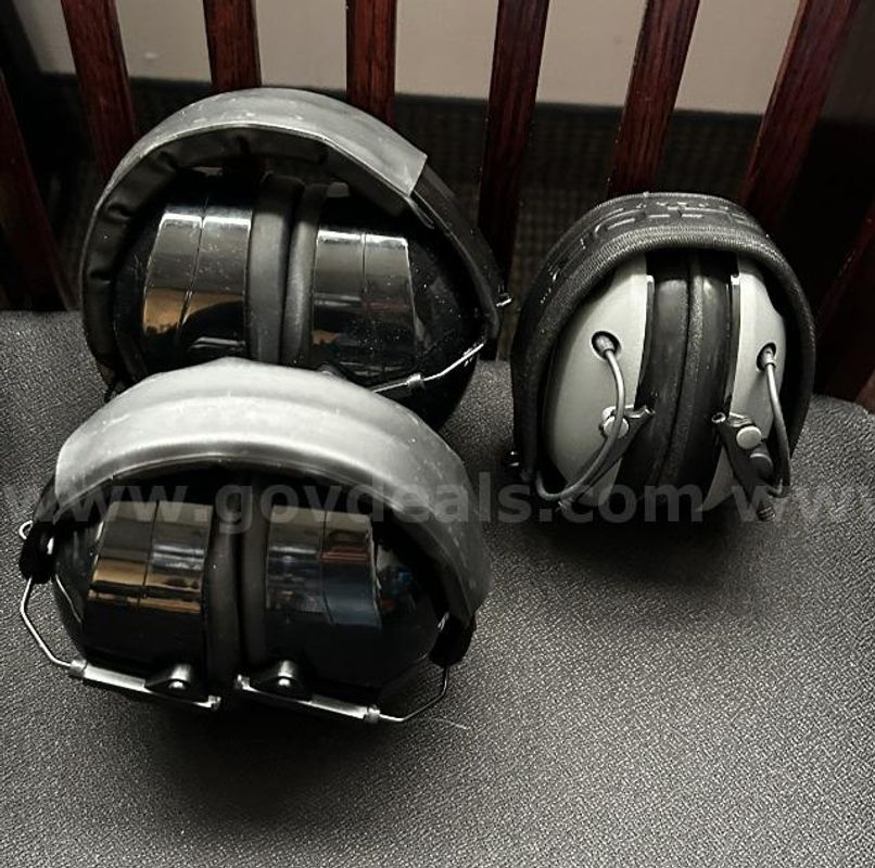 Lot of 3 Pairs of Noise Cancelling Ear Muffs