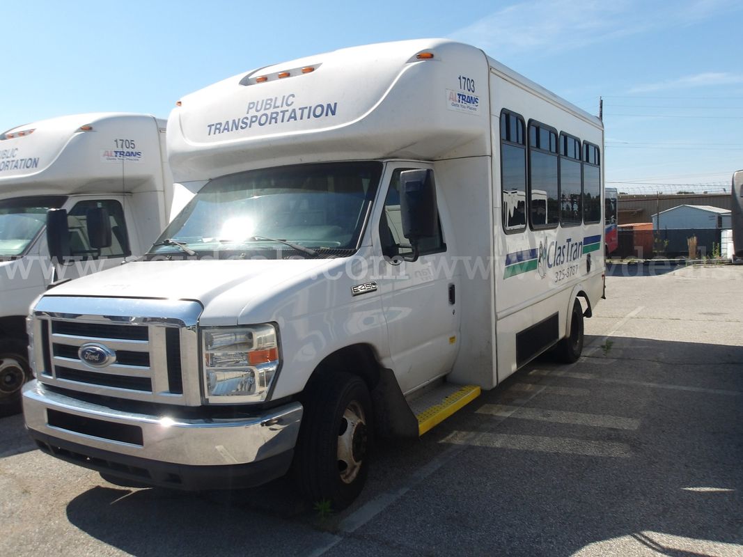 2017 Ford Econoline E450