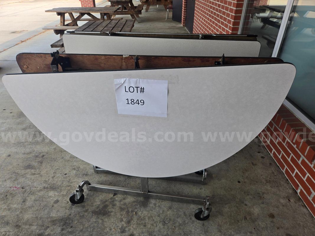 Round and Octagon Cafeteria Tables