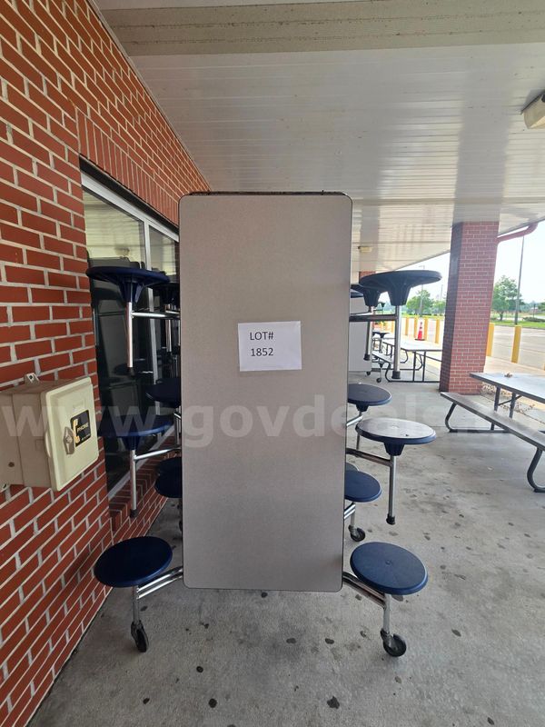 5 Cafeteria tables