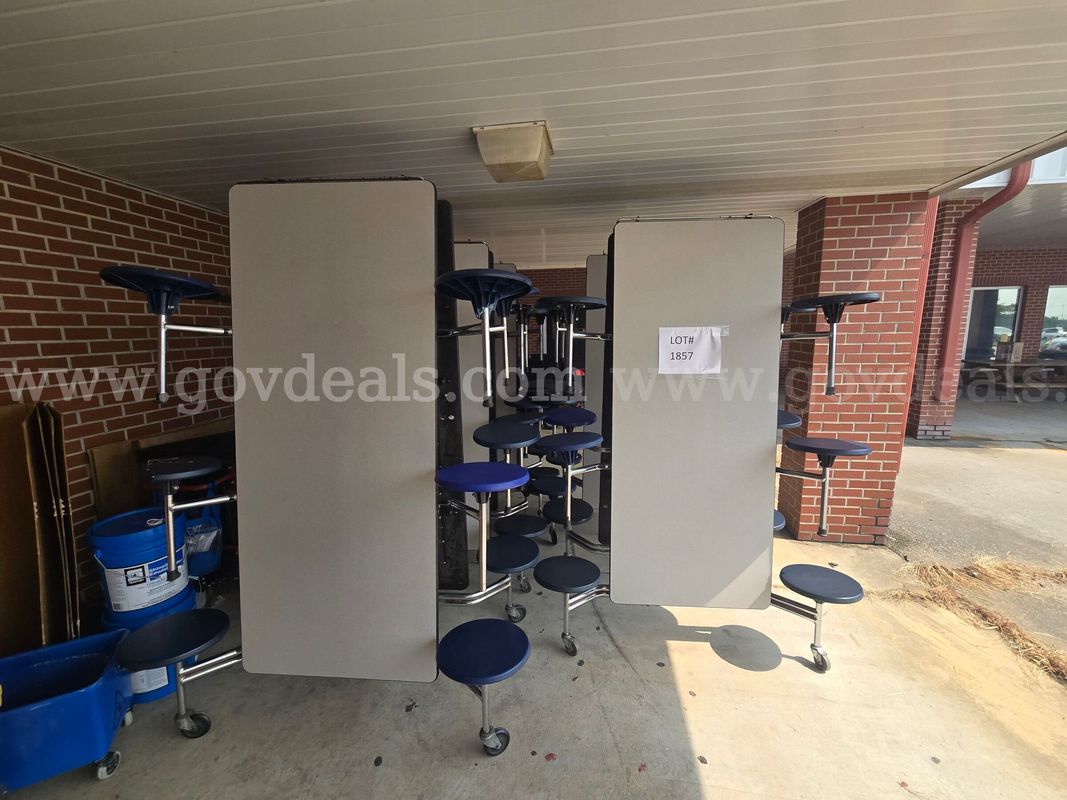 5 Cafeteria tables