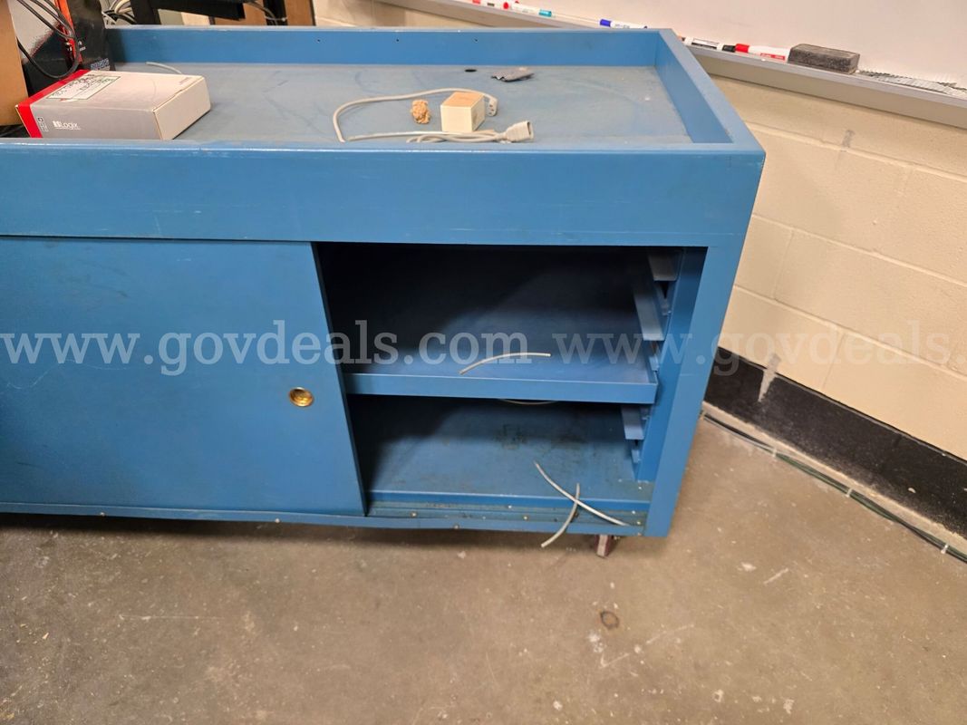Metal Cabinet on wheels
