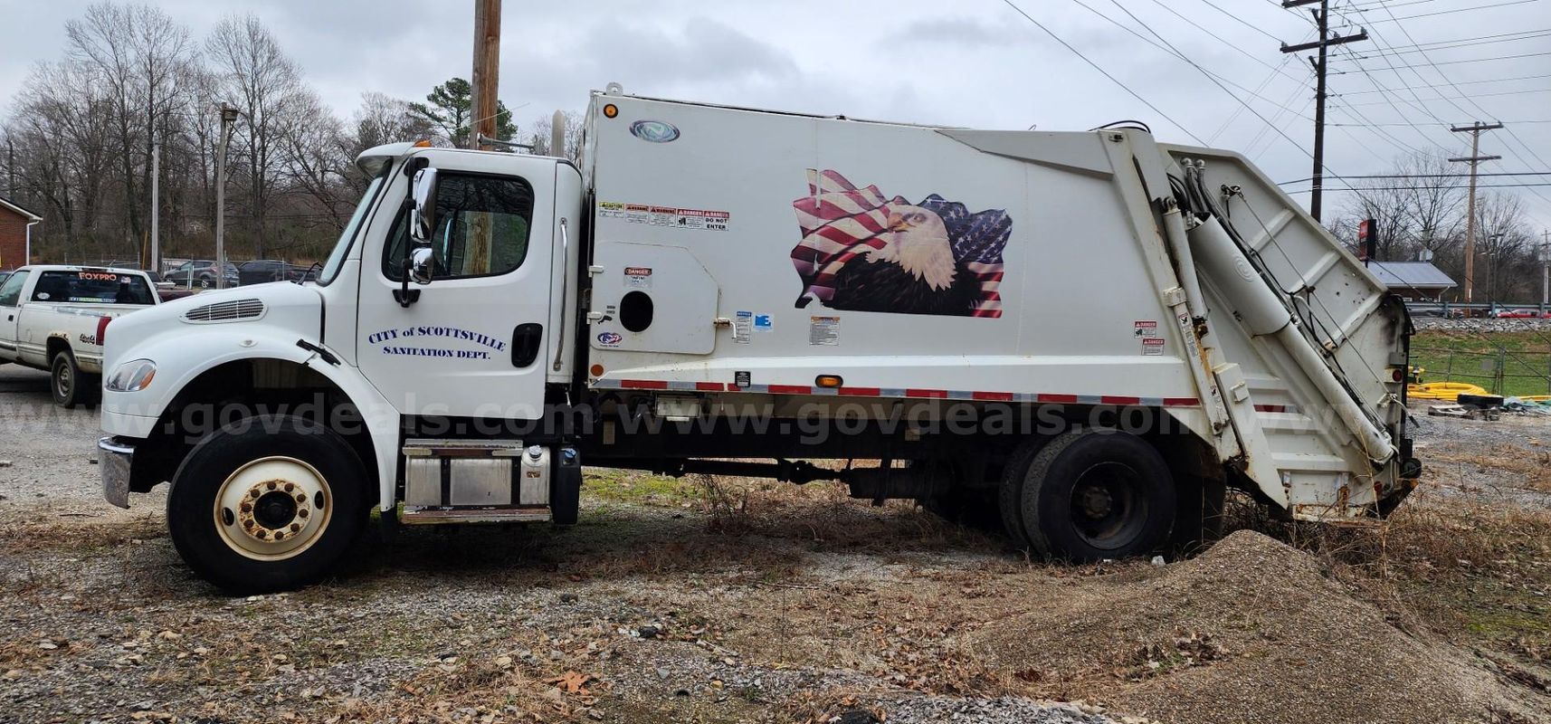 2014 Freightliner rear load (1 of 12)