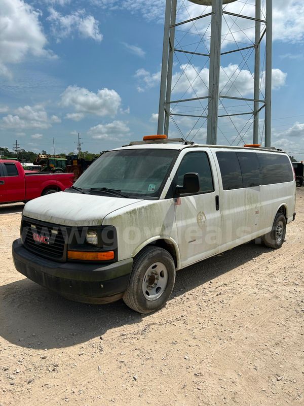 2014 GMC Savana