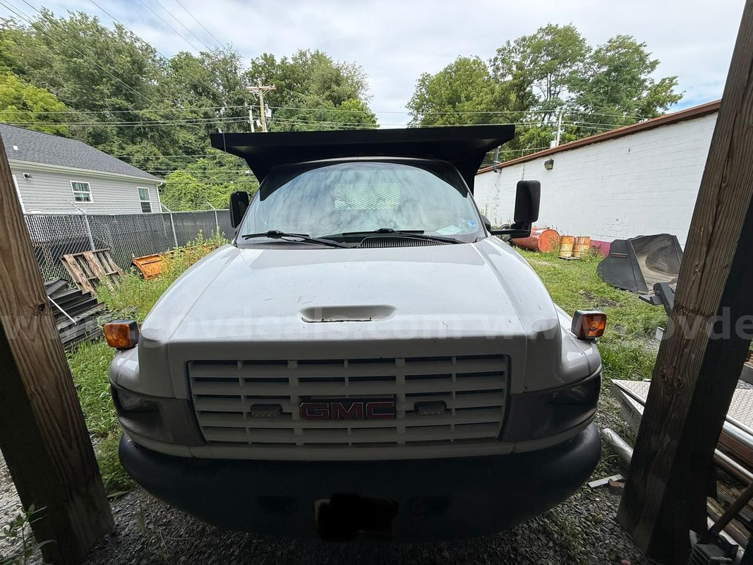 2005 GMC C5C042