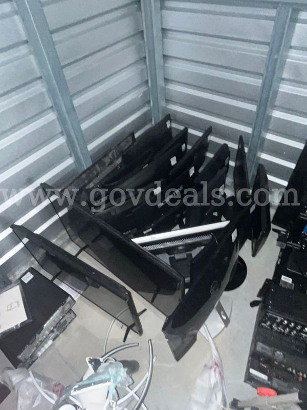IT366: Lot of Monitors/TV’s