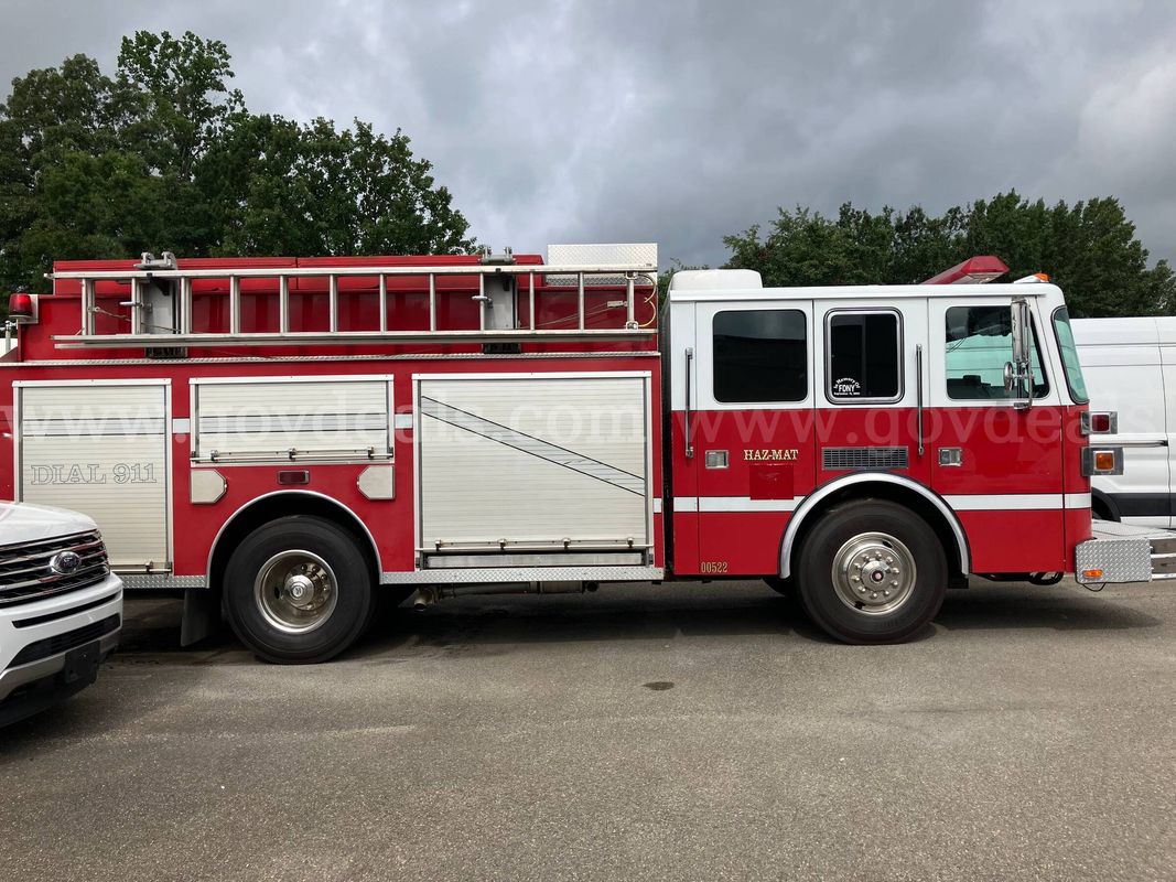 1996 Sutphen Deluge Fire Truck UNIT 9093