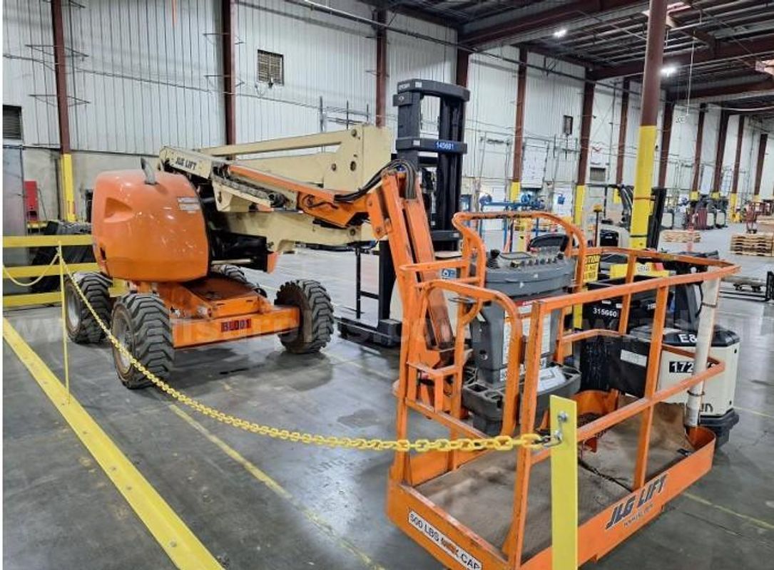 2002 JLG 450AJ 45 Foot Boom Lift