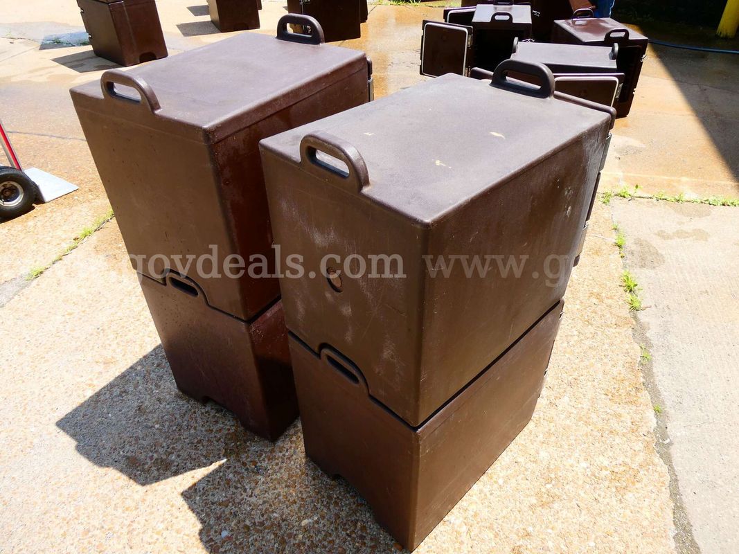 4 Cambro thermal containers