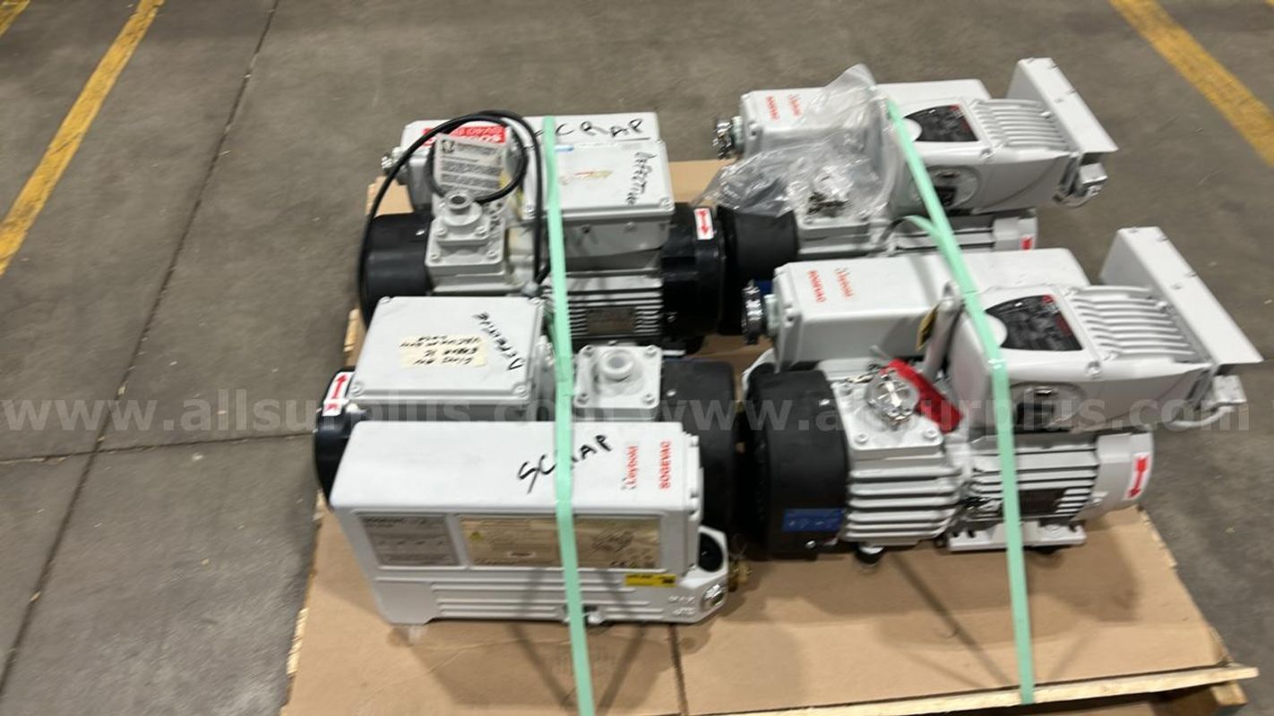 Lot of 4 Leybold SOGEVAC SV40 BI oil-sealed rotary vane vacuum