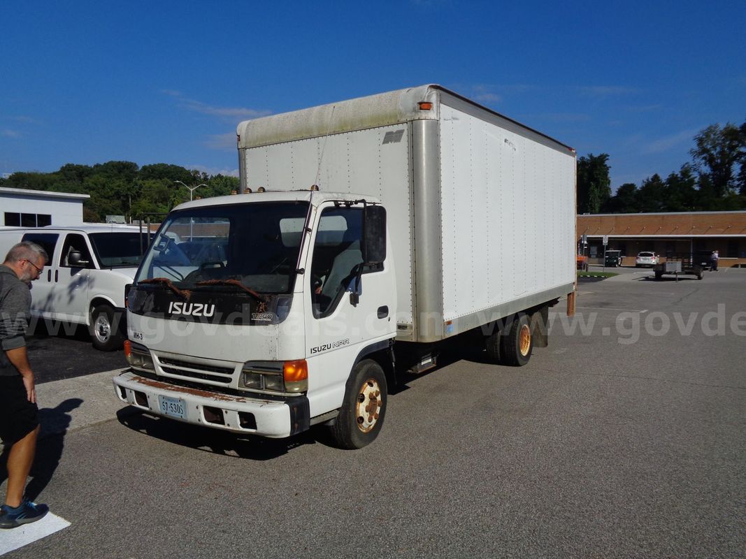 1995 Isuzu NPR Box Truck