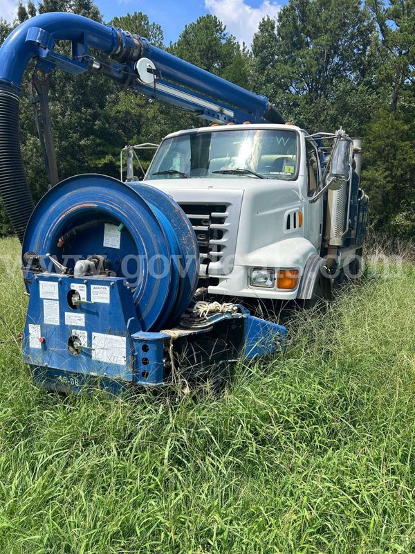 2006 Sterling Vac Con