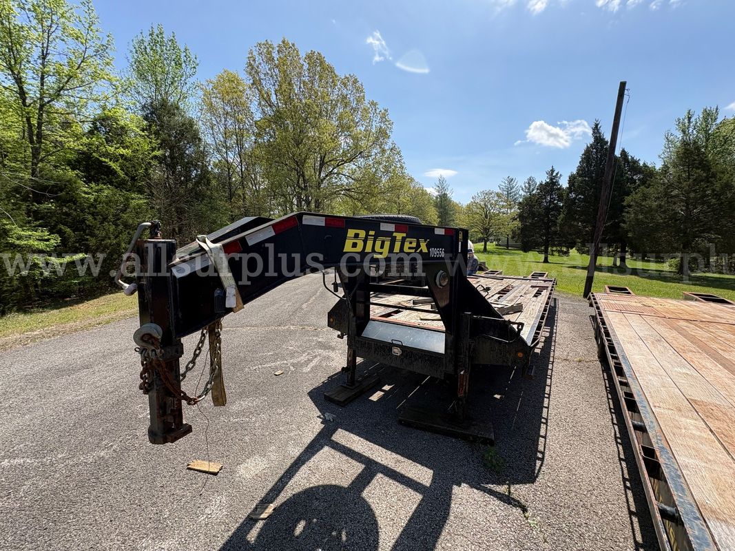 Trailer, Big Tex, Flatbed Gooseneck, Model 22GN
