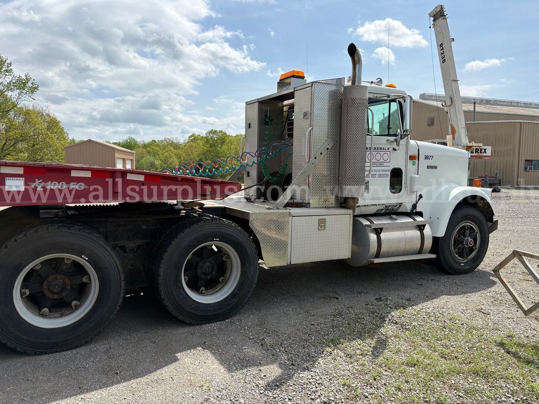 Truck, International, Model 9300 SFA