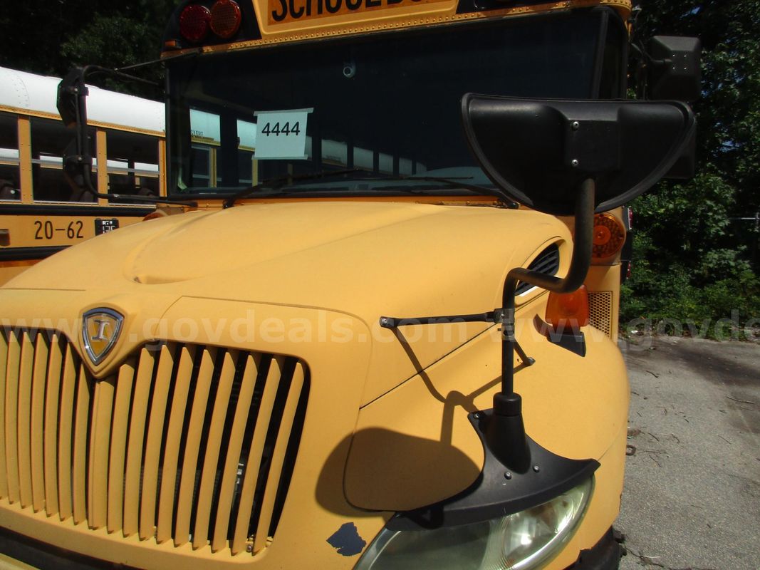 2006 International PB105