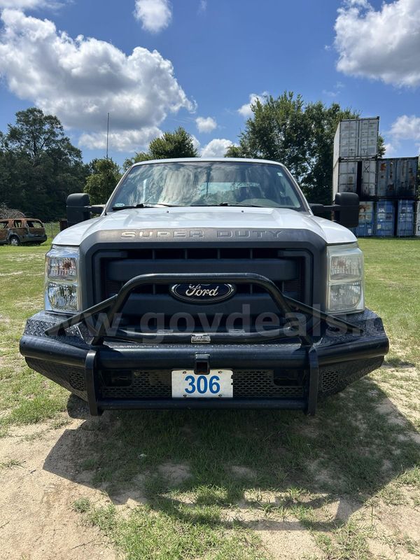 2012 Ford F-250 SD XL SuperCab 2WD