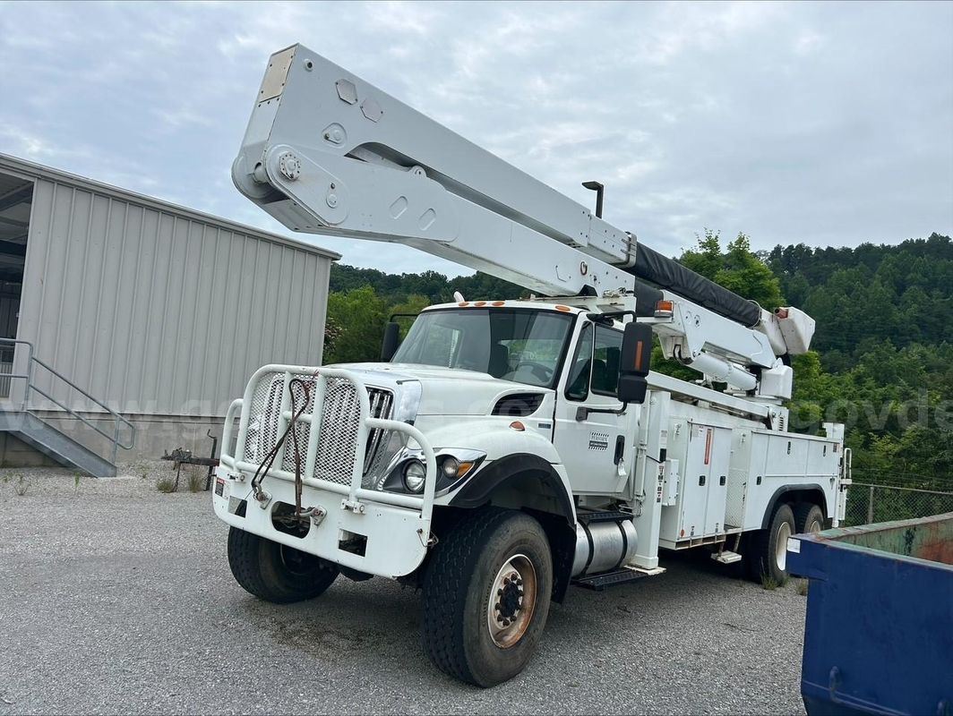 2010 International 7500/a77-93 BUCKET TRUCK