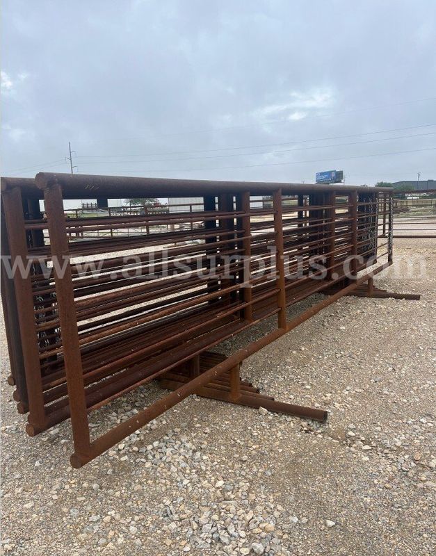 Horse Panels, 24ft Length x 66in Height, Qty 35