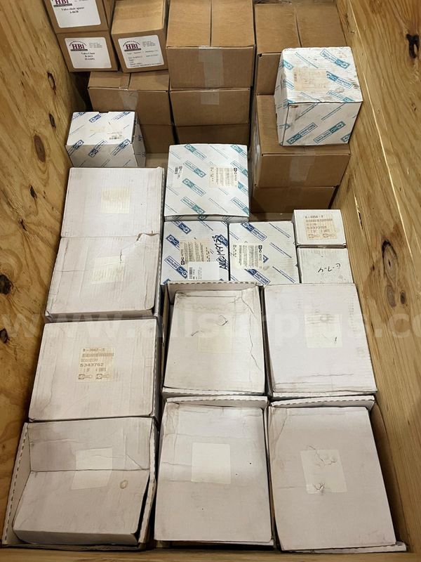 Lot of 31 items (70 pcs) of Natural Gas Compresspor Components