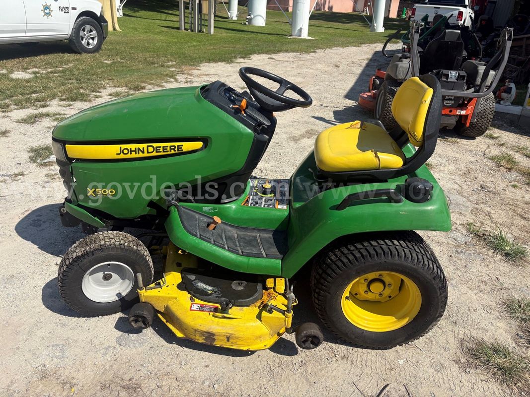John Deere X 500 mower