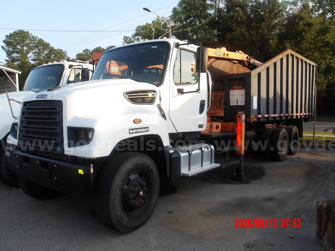 2017 Freightliner 114SD
