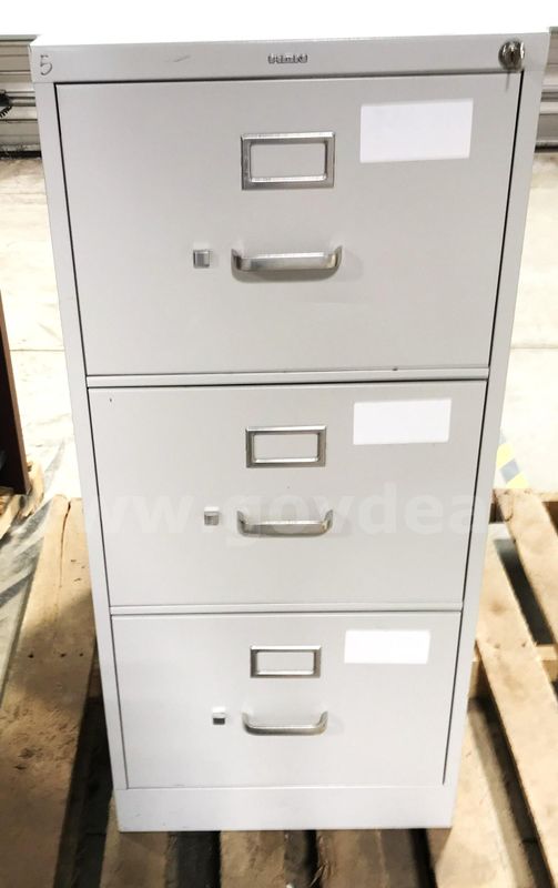Used 3 drawer vertical file cabinet with key. (S2)