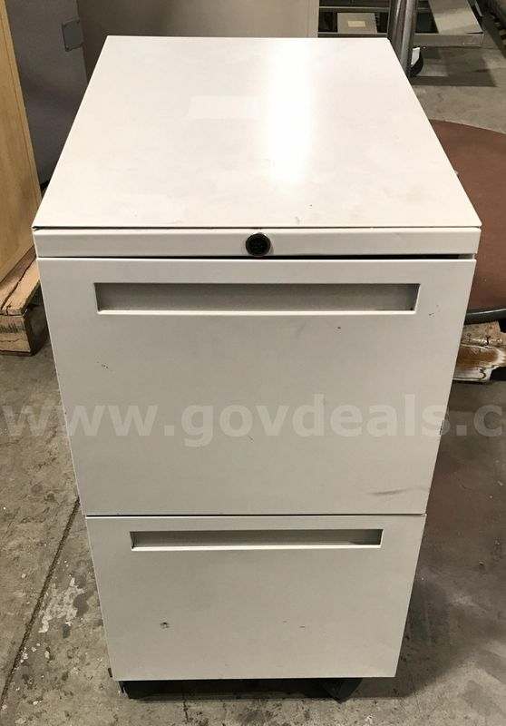 Used 2 drawer vertical file cabinet. (S2)