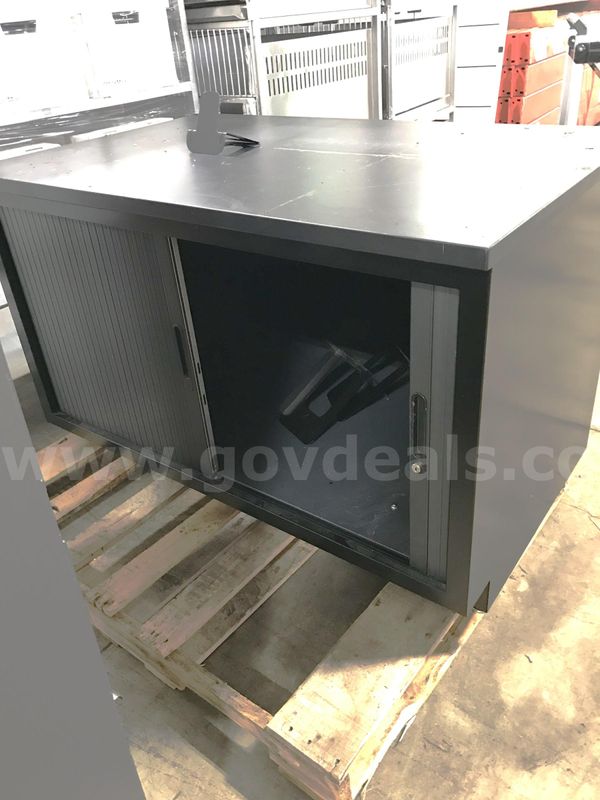 Used side roll door cabinet. (S1)