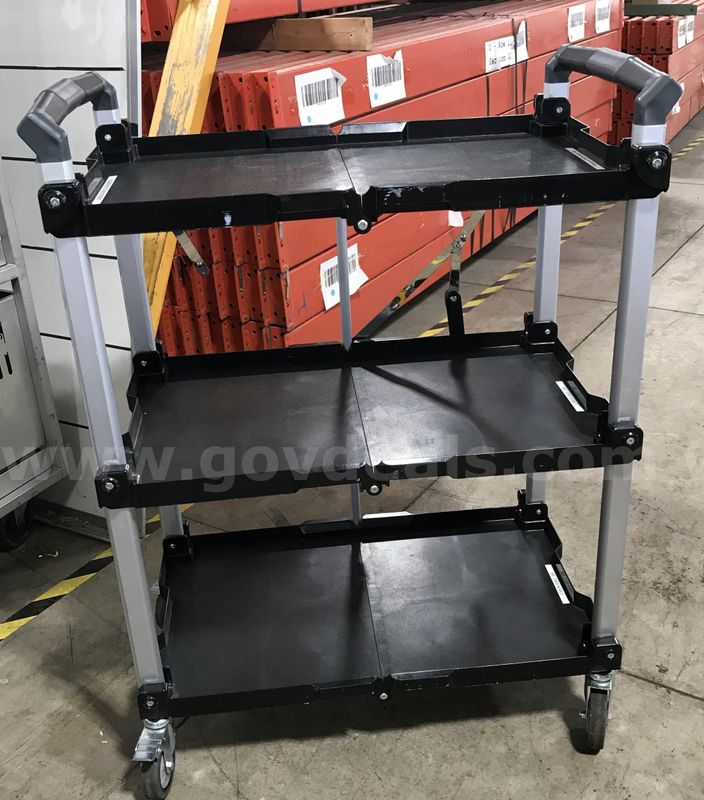 Used rolling plastic fold up cart. (S2)
