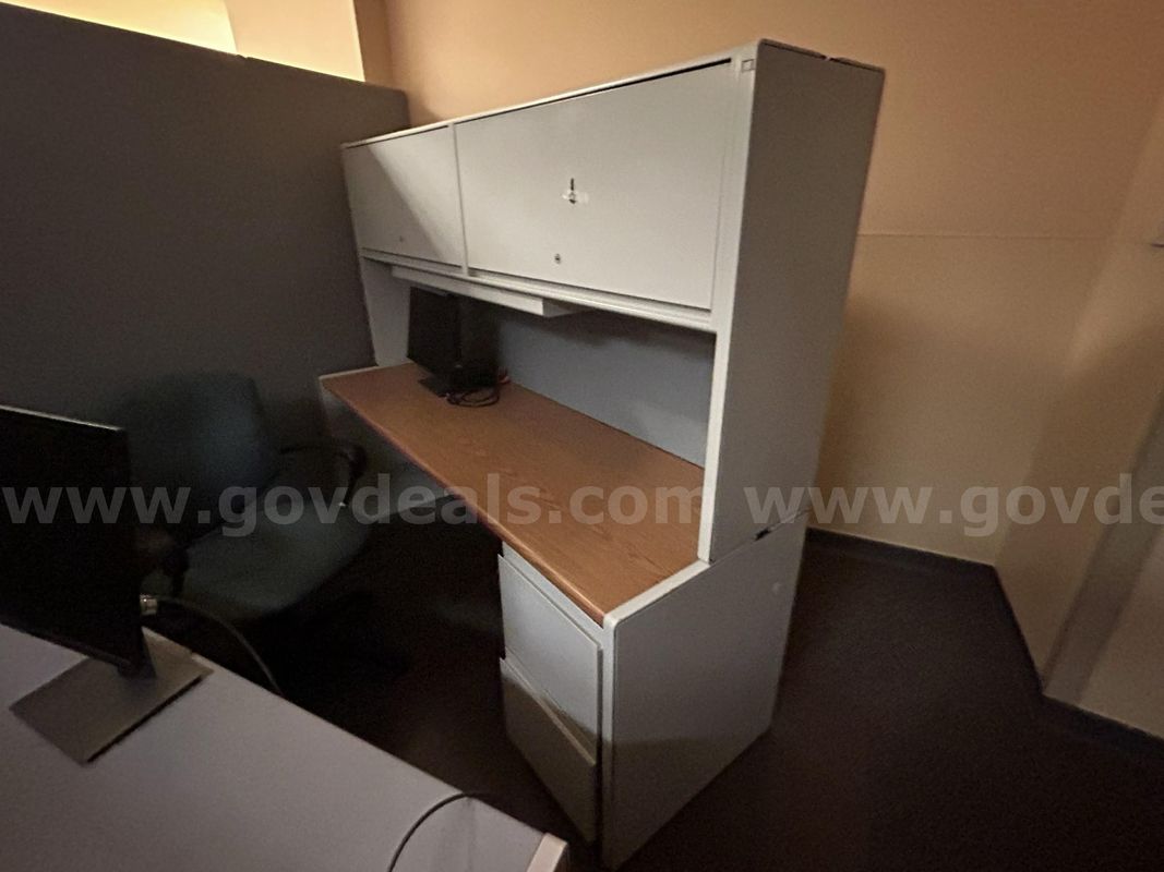 Used Office Desk with Attached Overhead Bin (WD-H)