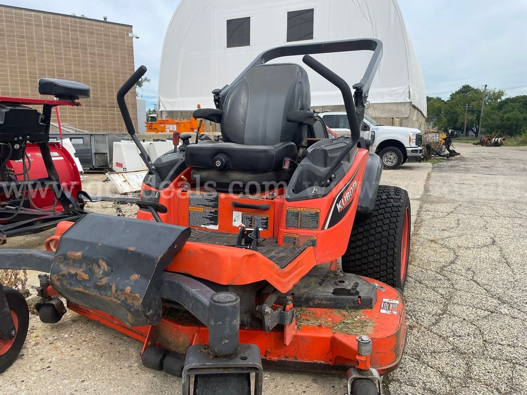 Kubota ZD1211 Mower