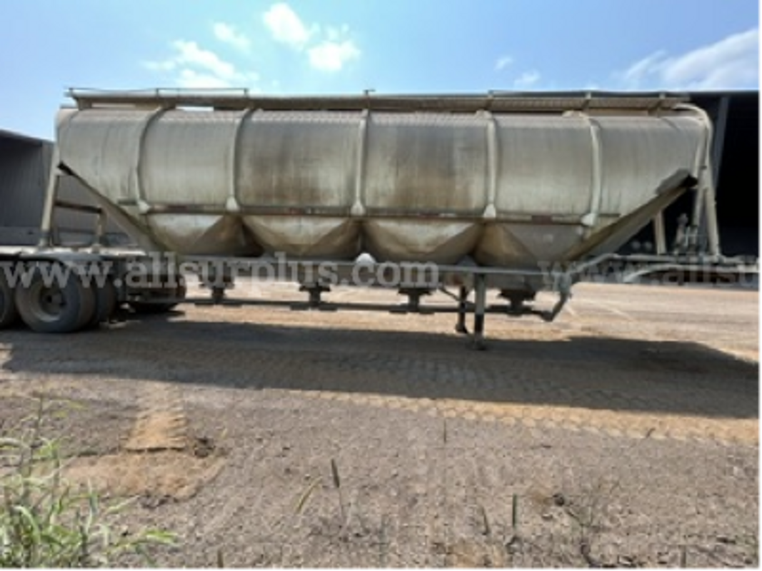 1984 Fruehauf Hopper Bottom Trailer
