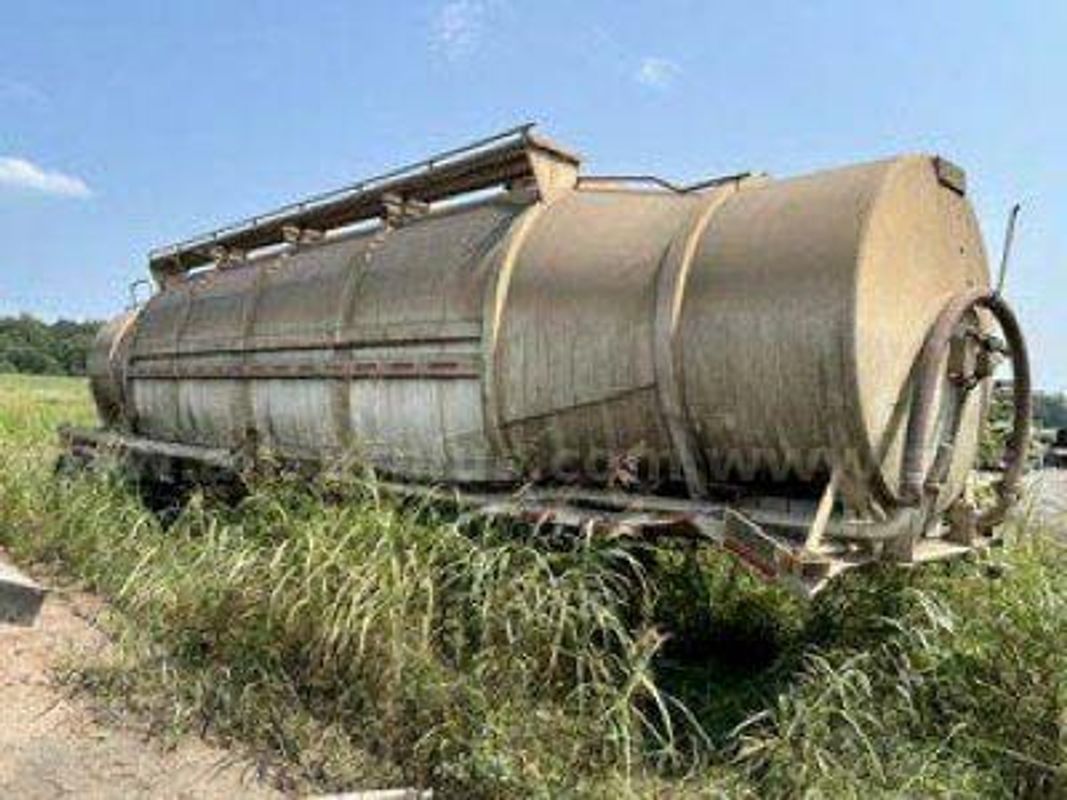 1996 Heil Tank Trailer
