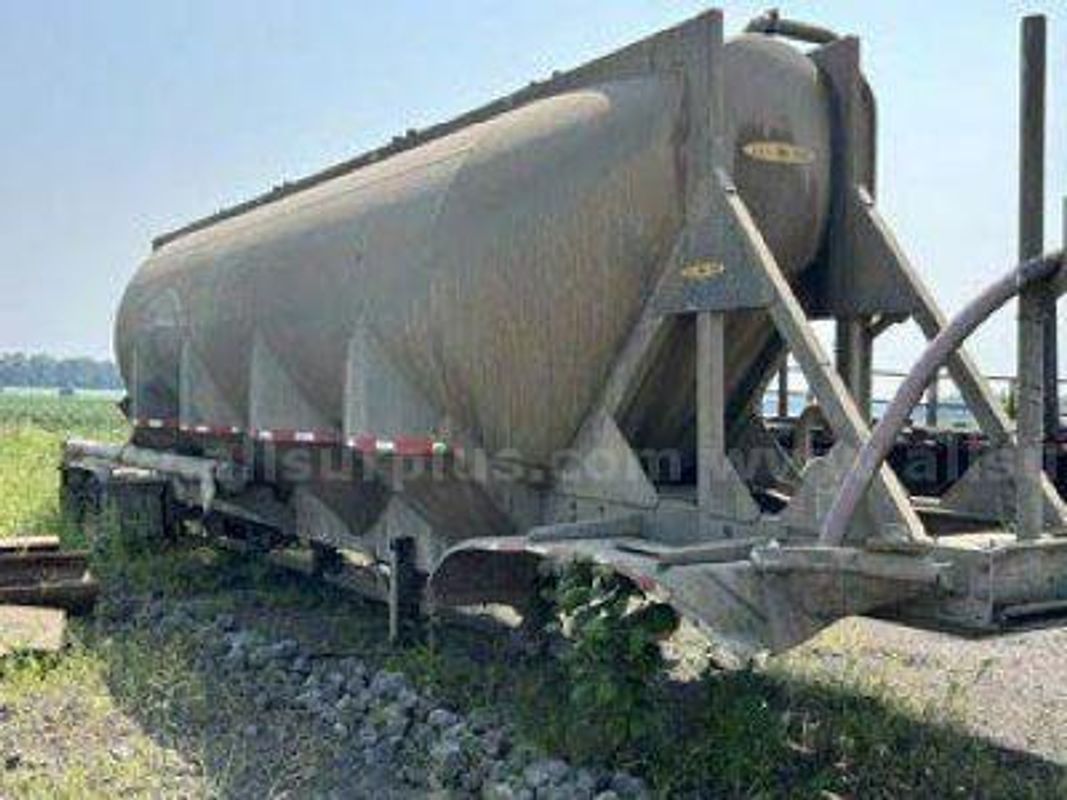 2005 Heil Hopper Bottom Trailer