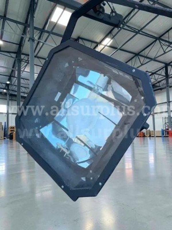 (2) pallets Various LED high bay lights and outdoor lighting