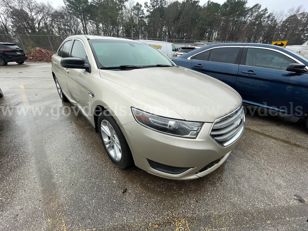 2017 Ford Taurus