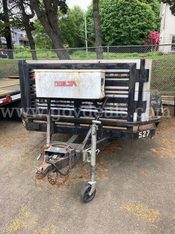 1998 Big Tex 60CH-16 tandem-axle car hauler/utility trailer