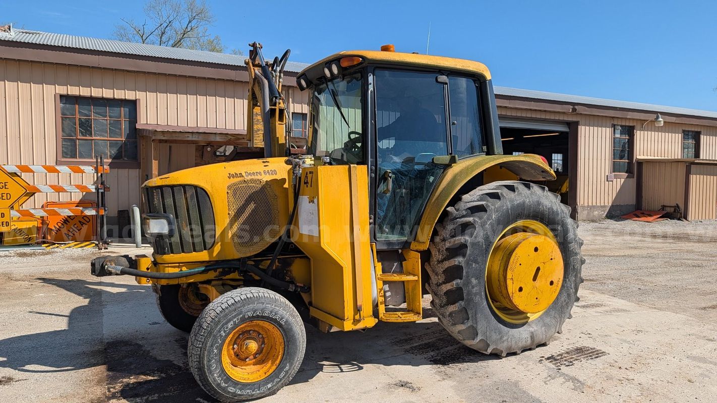 2005 John Deere 6420 / 2005 Diamond Boom Mower
