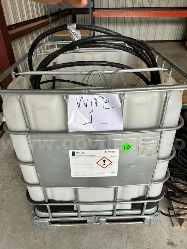 Scrap Wire (1 Tote) & 1 Pallet