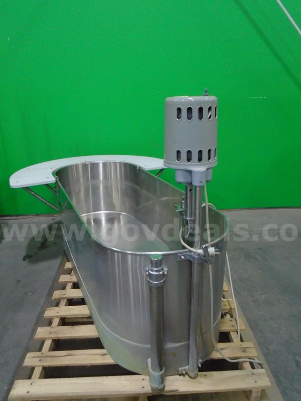 Whitehall S1105    110 Gallon Stationary whirlpool hydrotherapy tub