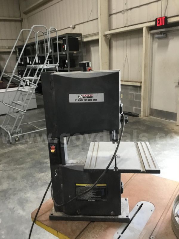 Central Machinery 9" Band Saw