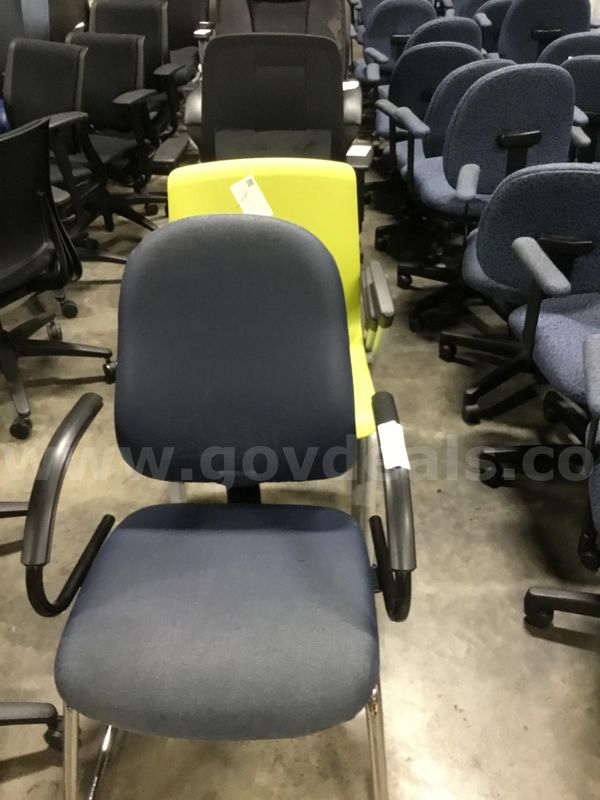 LOT OF 10 CHAIRS