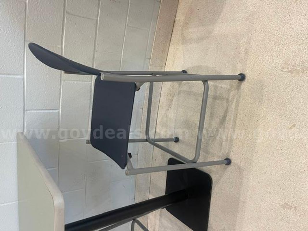 5high chairs
