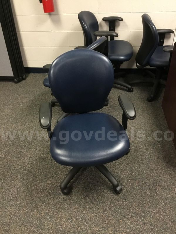 Lot Of 20 Blue Chairs