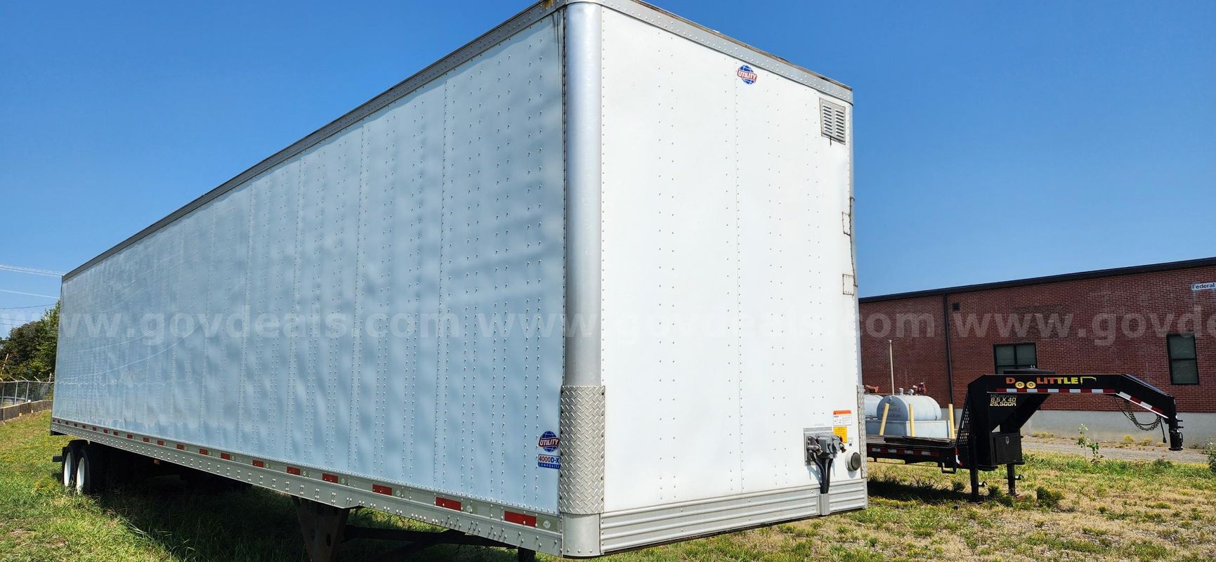 2017 Utility 53' Dry Van Trailer