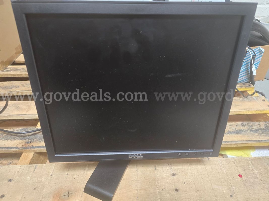 Lot of 9 Dell P170ST 17-inch Professional LCD Monitor