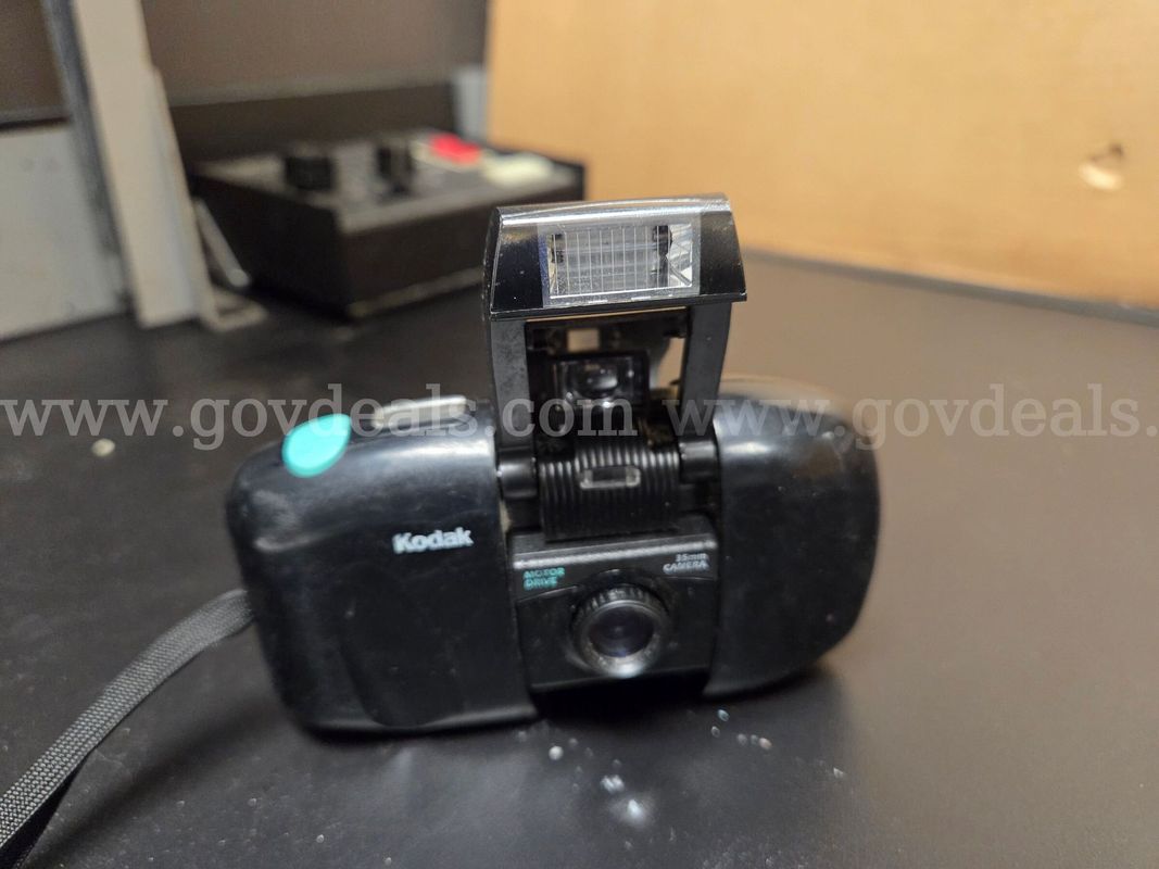 Vintage Kodak Cameo 35mm camera