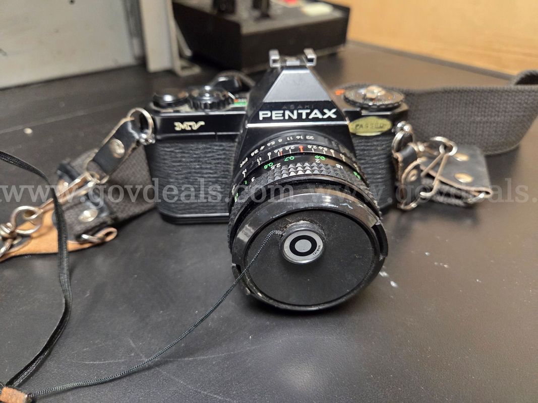 Vintage Pentex MV Camera