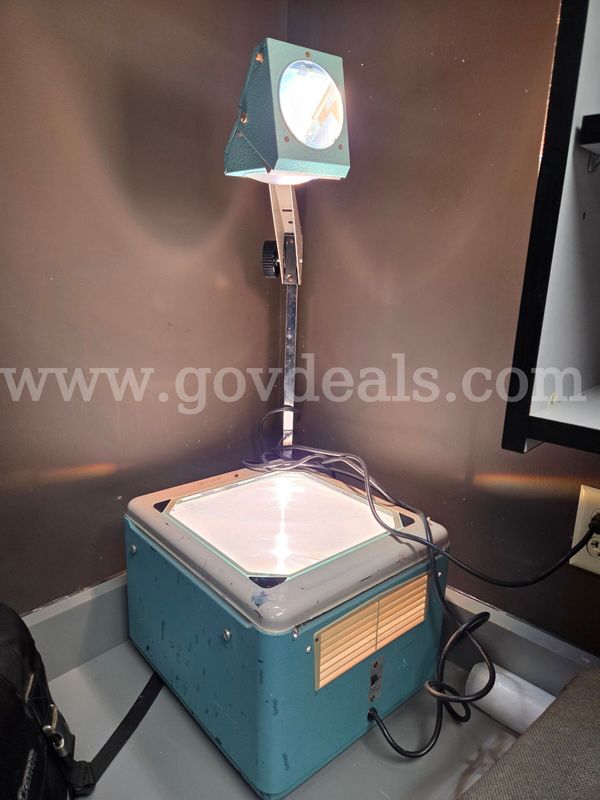 Porta Scribe Overhead Projector